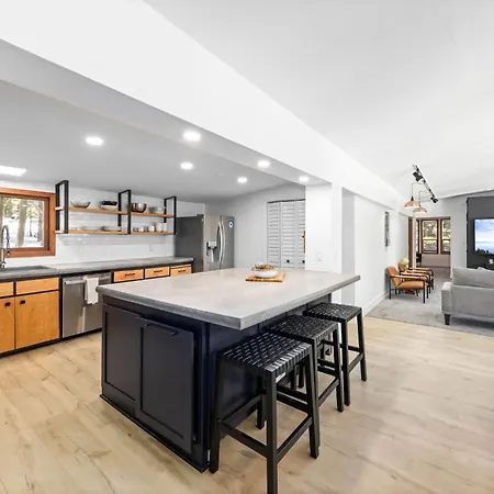 Sunnyside Retreat - Tahoe City, 4 Bedroom Pet Friendly, Bonus Room